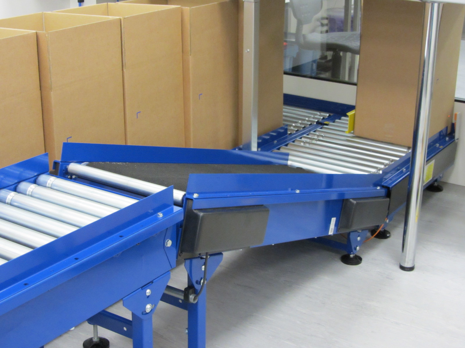 CSL Branding on Interroll Conveyor