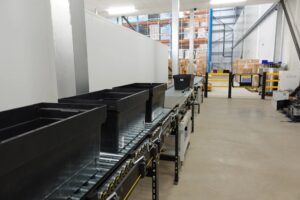 Totes-on-conveyor